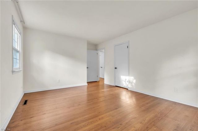 4644 McGregor DR, Virginia Beach, VA 23462