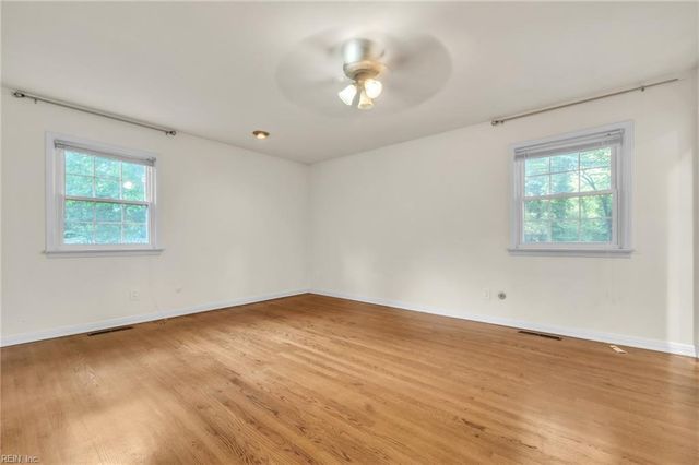 4644 McGregor DR, Virginia Beach, VA 23462