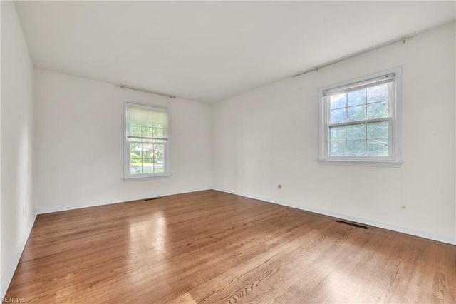 4644 McGregor DR, Virginia Beach, VA 23462