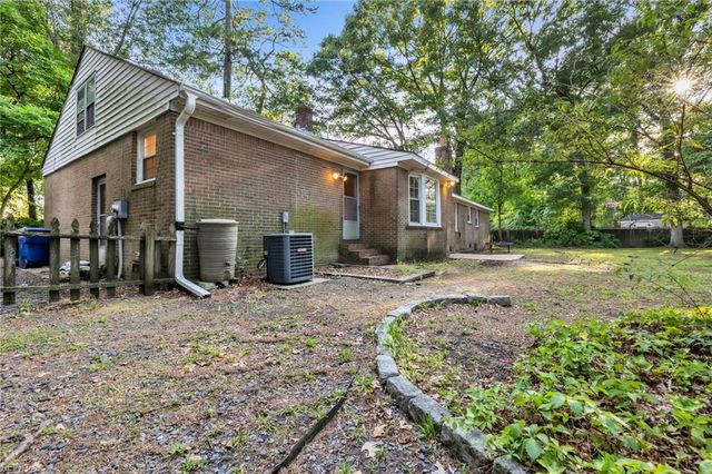 4644 McGregor DR, Virginia Beach, VA 23462