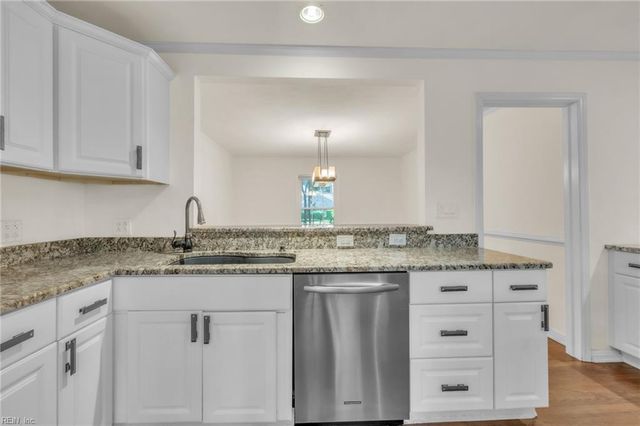4644 McGregor DR, Virginia Beach, VA 23462