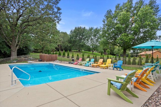 515 Pebble Creek PASS, Wales, WI 53183