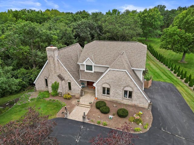 515 Pebble Creek PASS, Wales, WI 53183