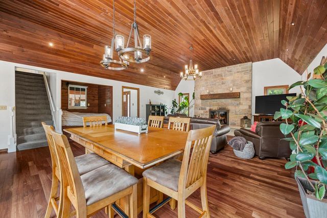 515 Pebble Creek PASS, Wales, WI 53183