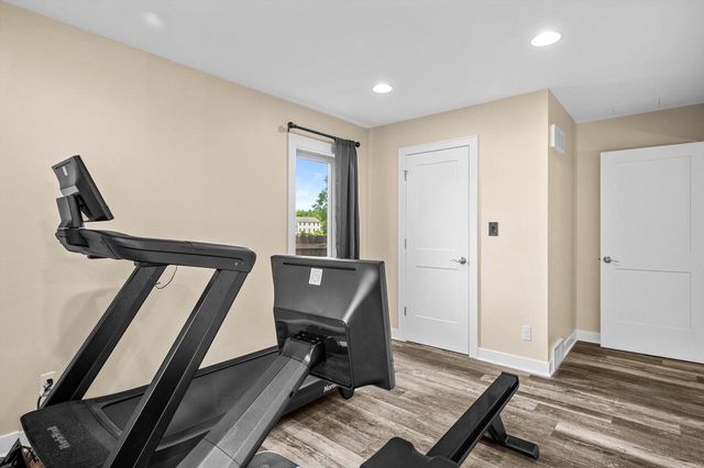 515 Pebble Creek PASS, Wales, WI 53183