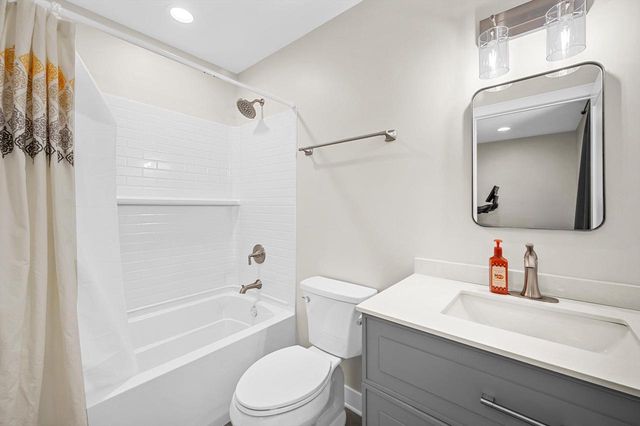515 Pebble Creek PASS, Wales, WI 53183