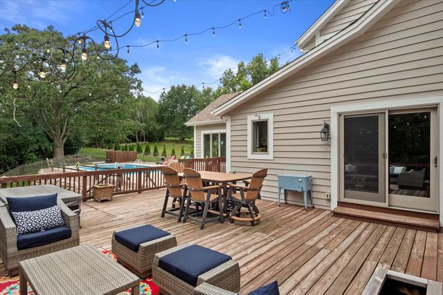 515 Pebble Creek PASS, Wales, WI 53183