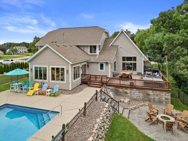 515 Pebble Creek PASS, Wales, WI 53183