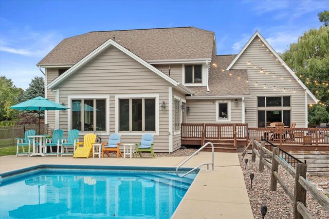 515 Pebble Creek PASS, Wales, WI 53183