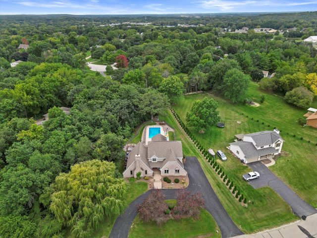 515 Pebble Creek PASS, Wales, WI 53183
