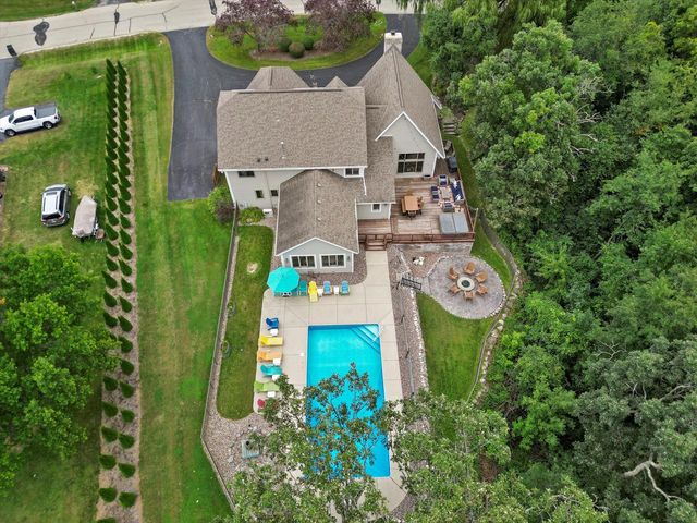 515 Pebble Creek PASS, Wales, WI 53183