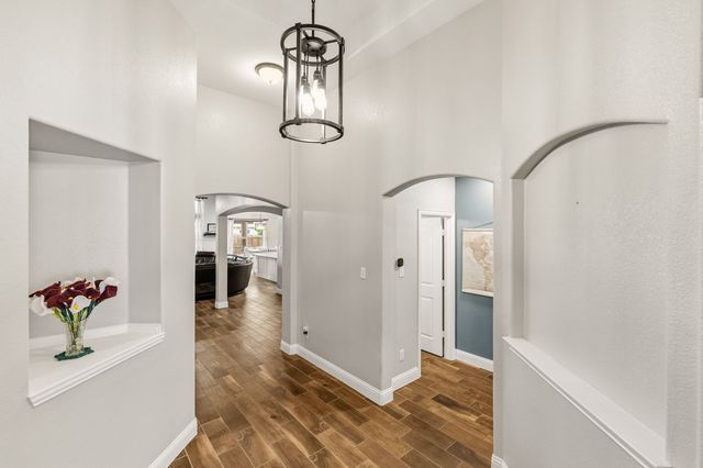 1020 Crest Breeze Drive, Fort Worth, TX 76052