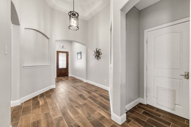 1020 Crest Breeze Drive, Fort Worth, TX 76052
