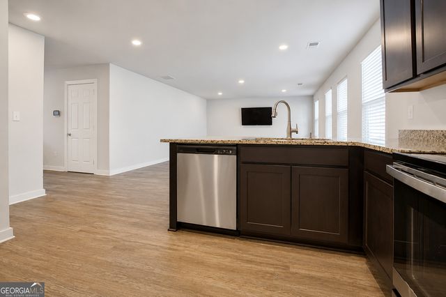 1129 Bluecoat Circle, Hampton, GA 30228