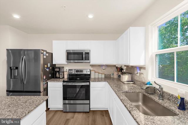 30 RAYMOND XING, Hagerstown, MD 21740