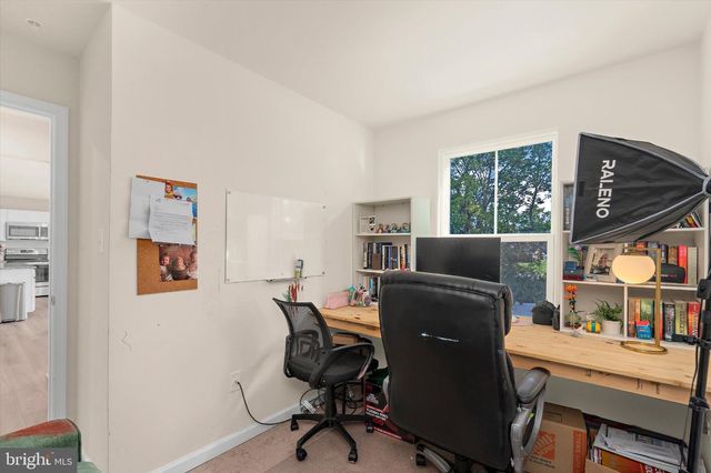 30 RAYMOND XING, Hagerstown, MD 21740