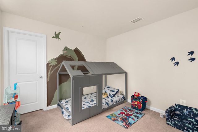 30 RAYMOND XING, Hagerstown, MD 21740