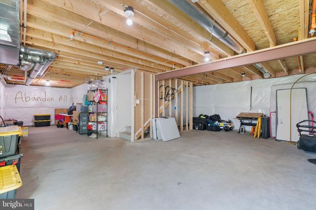 30 RAYMOND XING, Hagerstown, MD 21740