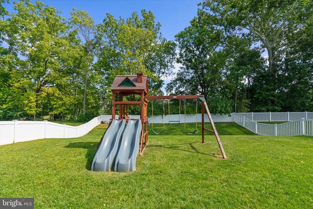 30 RAYMOND XING, Hagerstown, MD 21740