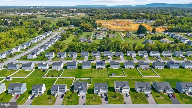30 RAYMOND XING, Hagerstown, MD 21740