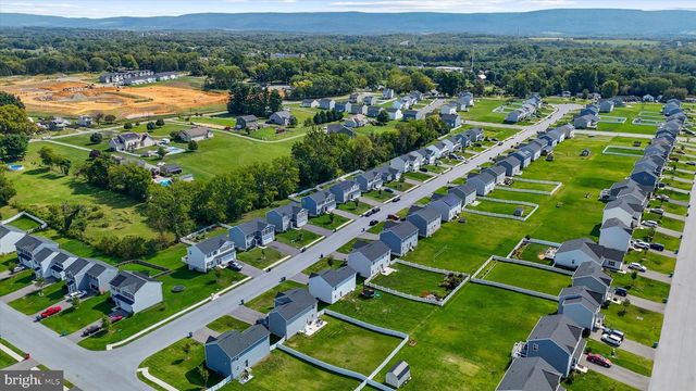 30 RAYMOND XING, Hagerstown, MD 21740
