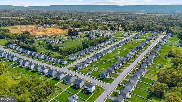 30 RAYMOND XING, Hagerstown, MD 21740