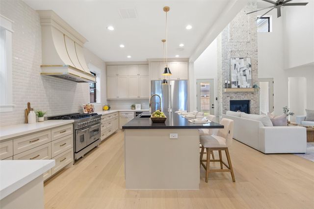 7115 Raton Street, Houston, TX 77055