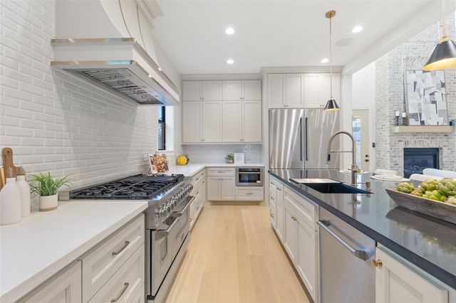 7115 Raton Street, Houston, TX 77055