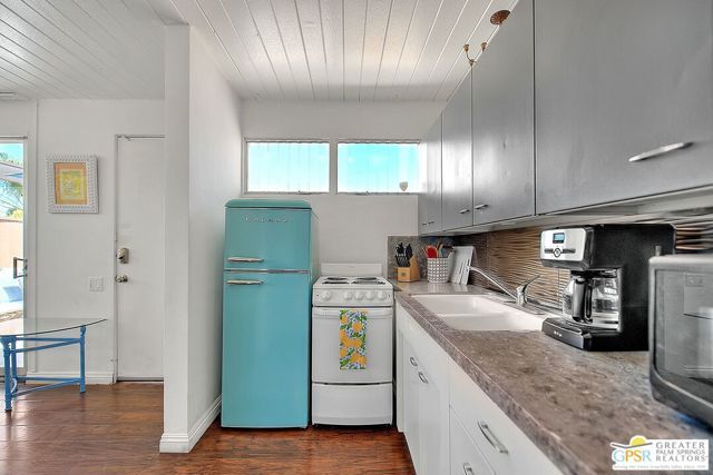 1111 E Palm Canyon Drive 225, Palm Springs, CA 92264