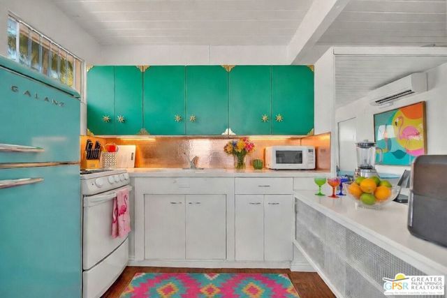 1111 E Palm Canyon Drive 225, Palm Springs, CA 92264