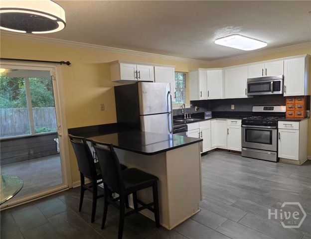3004 Young Avenue, Savannah, GA 31404