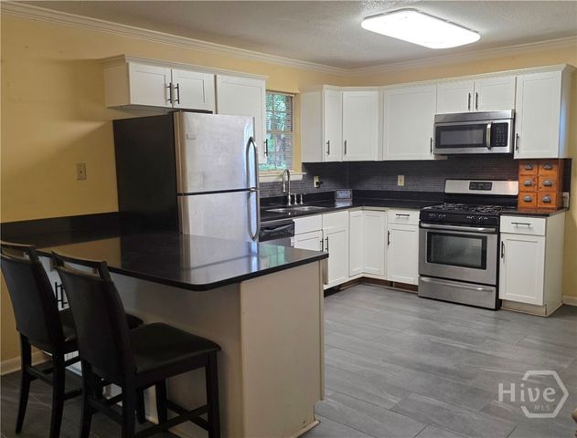 3004 Young Avenue, Savannah, GA 31404