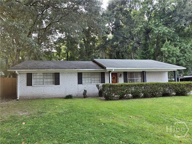 3004 Young Avenue, Savannah, GA 31404
