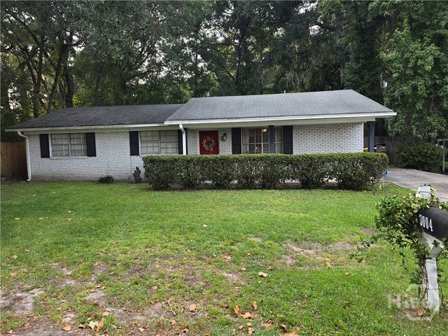 3004 Young Avenue, Savannah, GA 31404