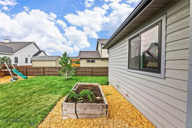 215 Snowy Owl Trail, Bozeman, MT 59718