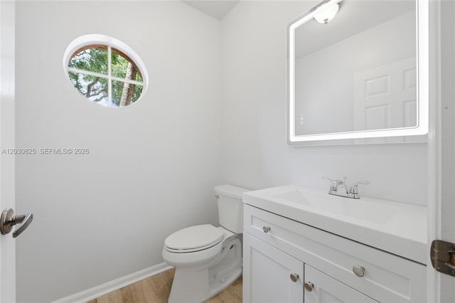 18000 NW 16th St, Pembroke Pines, FL 33029