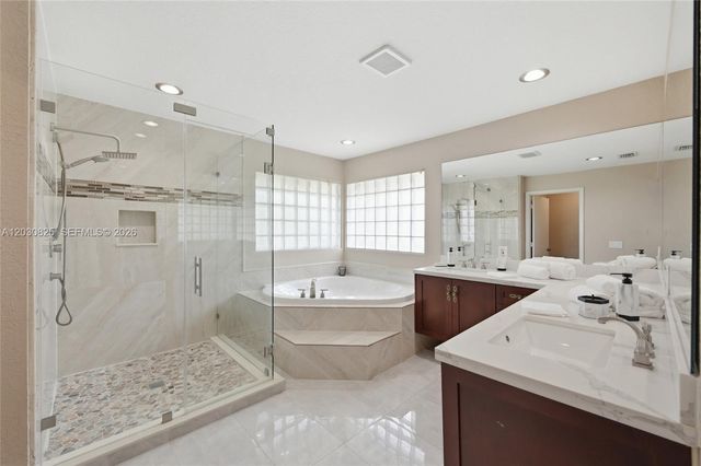 18000 NW 16th St, Pembroke Pines, FL 33029