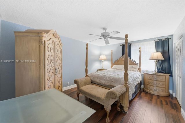 18000 NW 16th St, Pembroke Pines, FL 33029