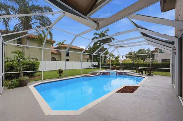 18000 NW 16th St, Pembroke Pines, FL 33029