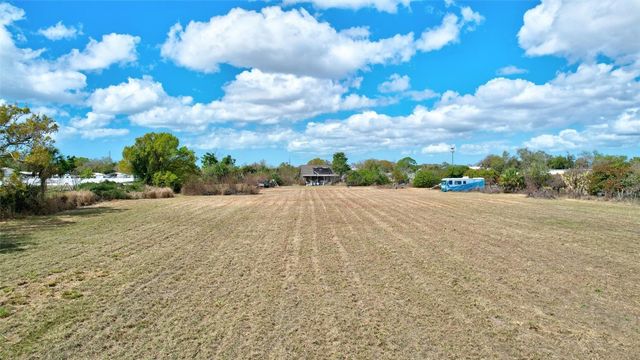 6115 33RD STREET E, Bradenton, FL 34203