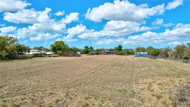 6115 33RD STREET E, Bradenton, FL 34203