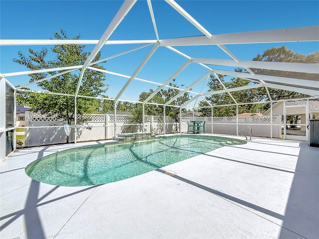 15 REDWOOD RUN, Ocala, FL 34472