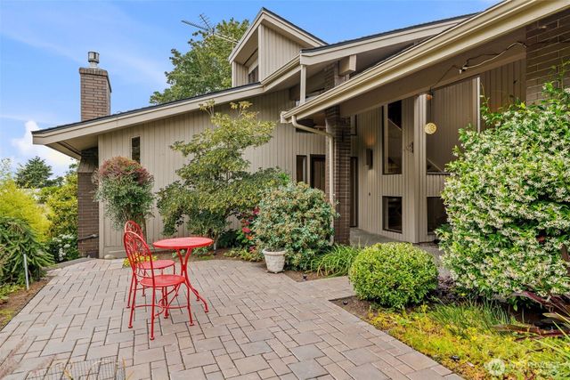 7320 164th Place SW, Edmonds, WA 98026