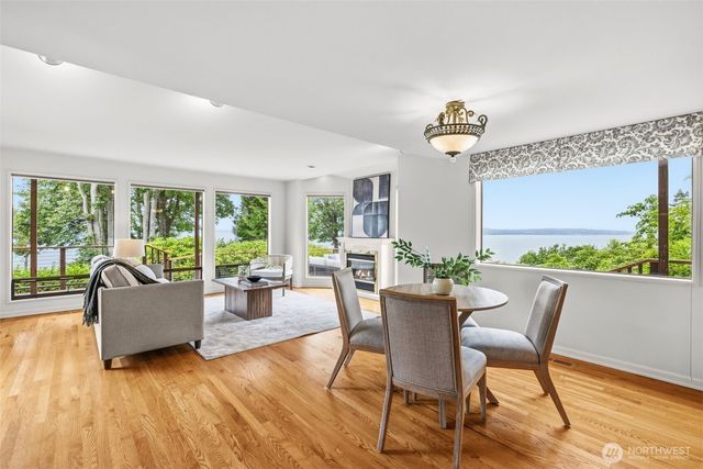 7320 164th Place SW, Edmonds, WA 98026