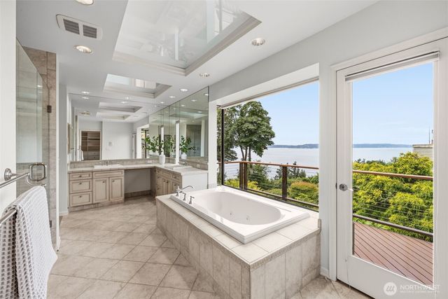 7320 164th Place SW, Edmonds, WA 98026