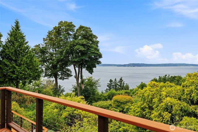 7320 164th Place SW, Edmonds, WA 98026