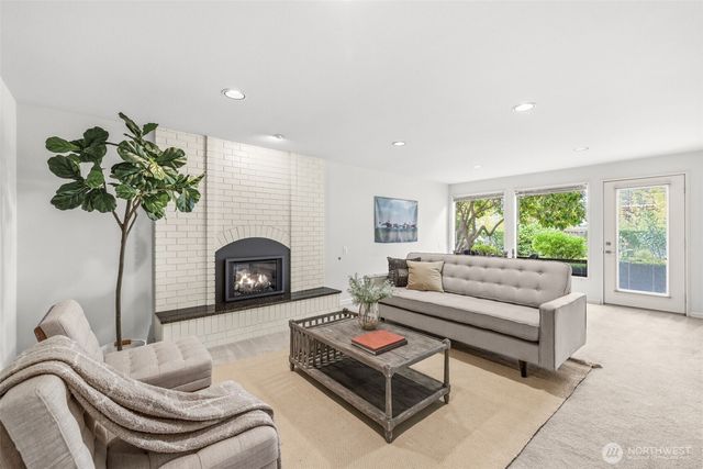 7320 164th Place SW, Edmonds, WA 98026