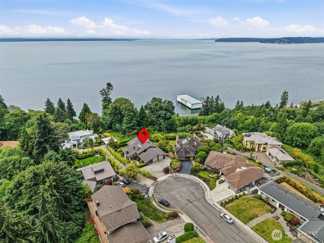 7320 164th Place SW, Edmonds, WA 98026