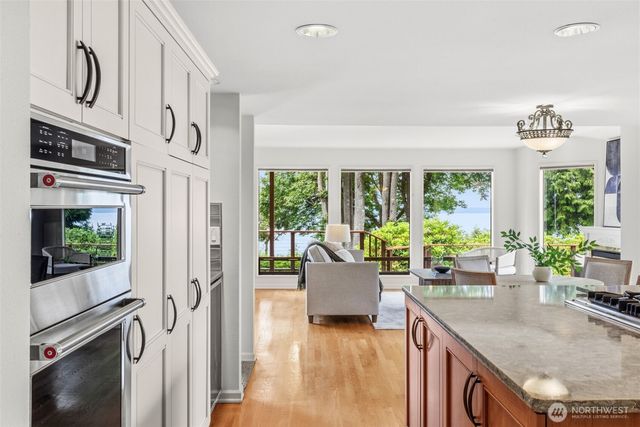7320 164th Place SW, Edmonds, WA 98026