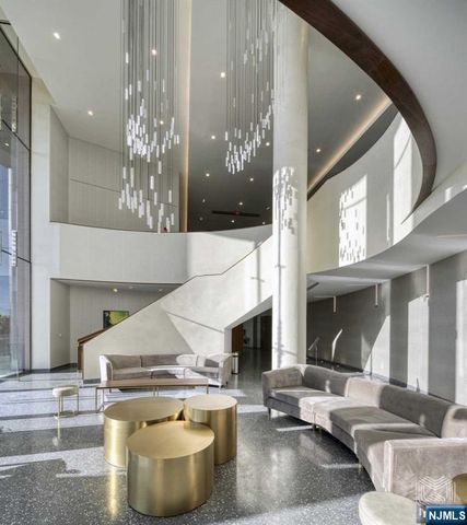 320 Adolphus Avenue 815, Cliffside Park, NJ 07010